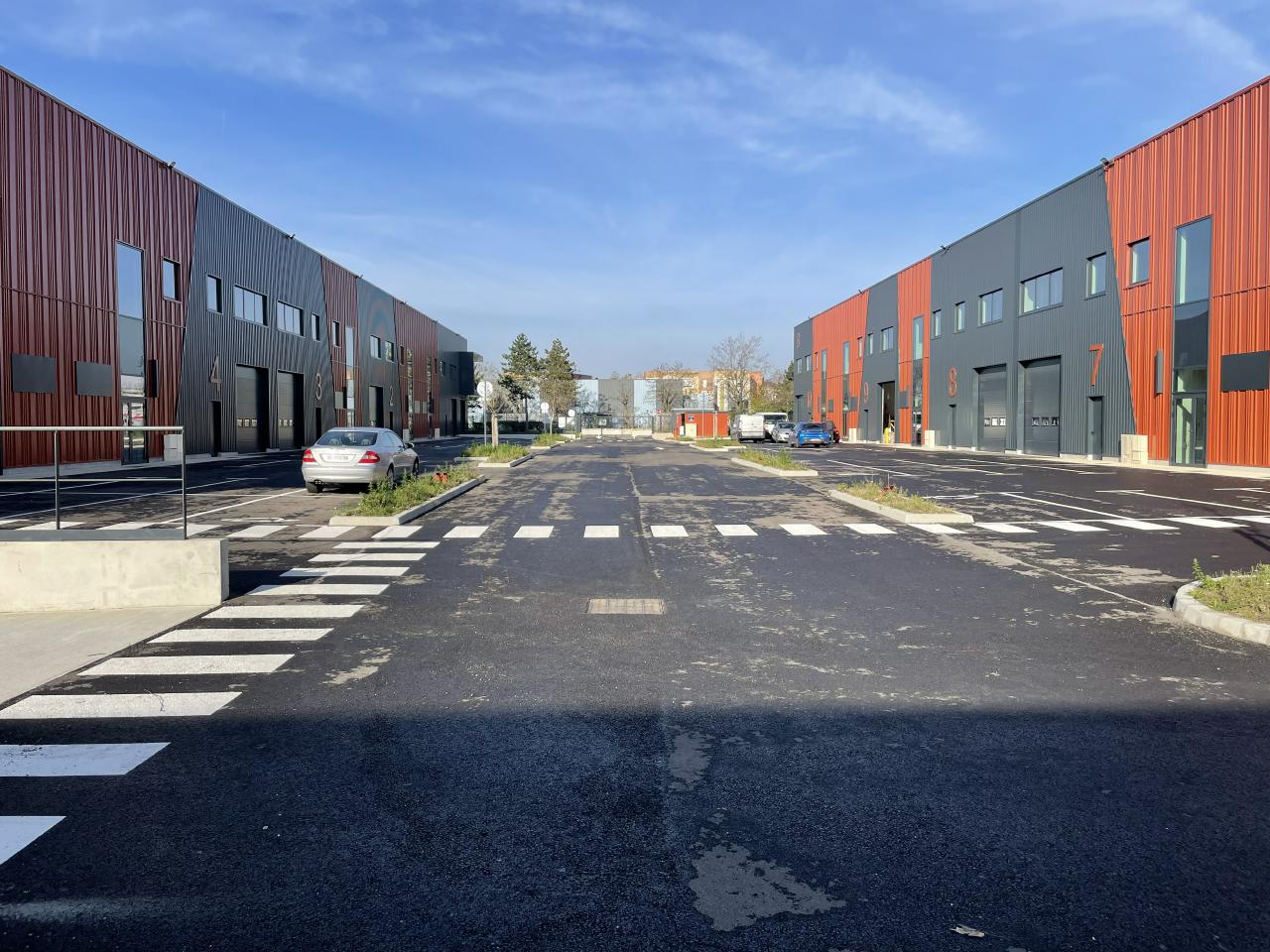 Local d'activité Saint-Ouen-l'Aumône 1807m² Location local d'activité Saint-Ouen-l'Aumône Val-d'Oise OLACT2202533 0